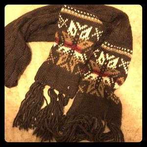Old navy scarf